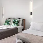 Avouris 2 Bedroom Apartment & Studios
